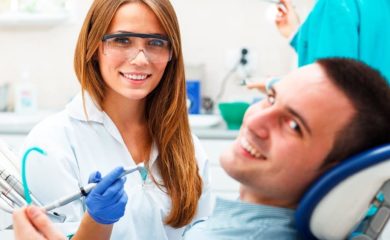 Профессиональная чистка зубов – особенности и тонкости процедуры